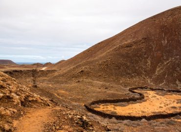 stone-corral-fuerteventura-nature-trail_181624-48384